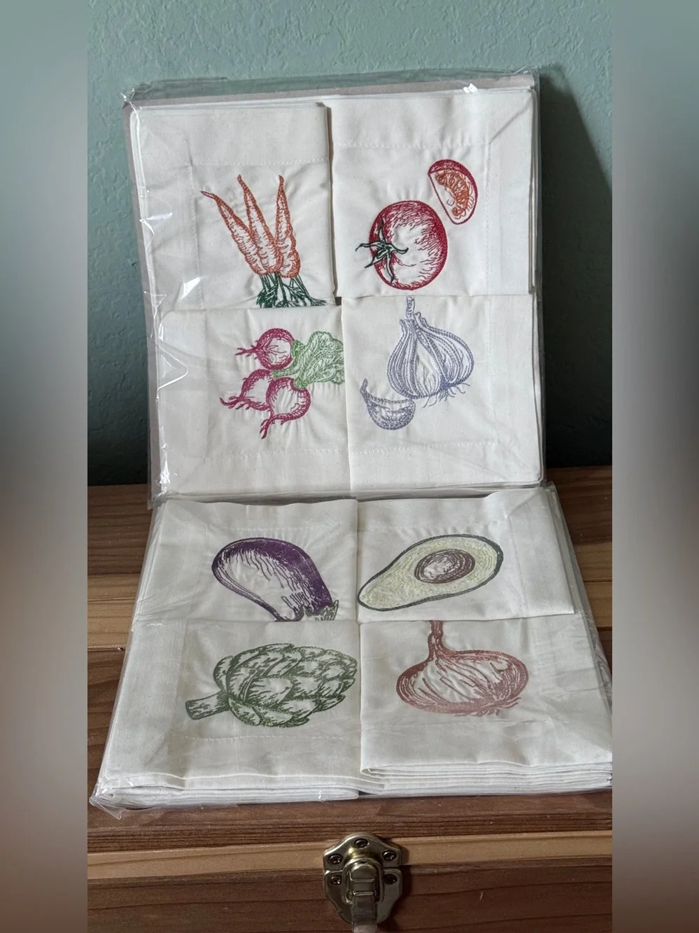 Trader Joe’s Retired Embroidered Vegetable Napkins 20” Complete Set of 8 NEW